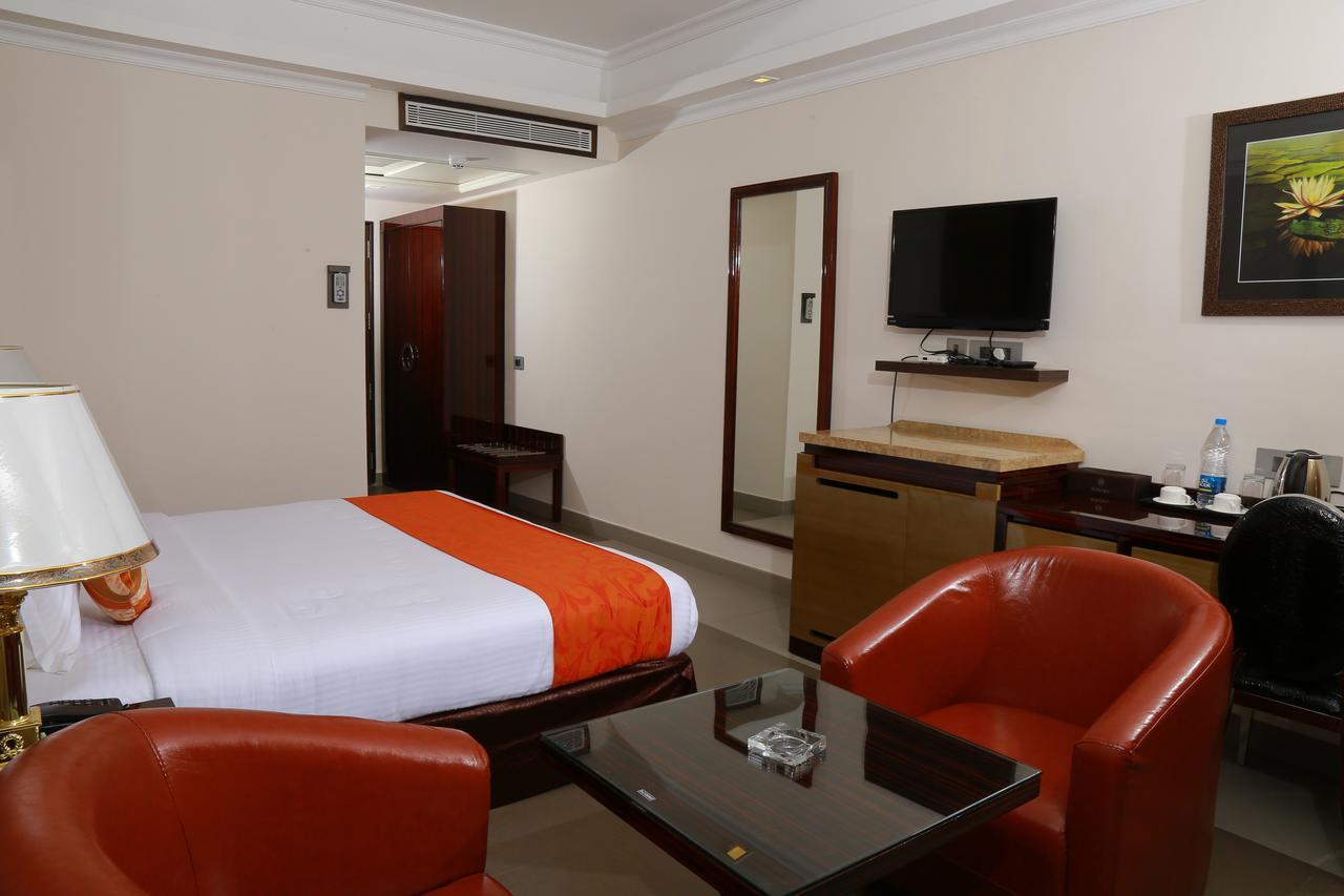 Hotel Bonanza Alappuzha Exterior photo
