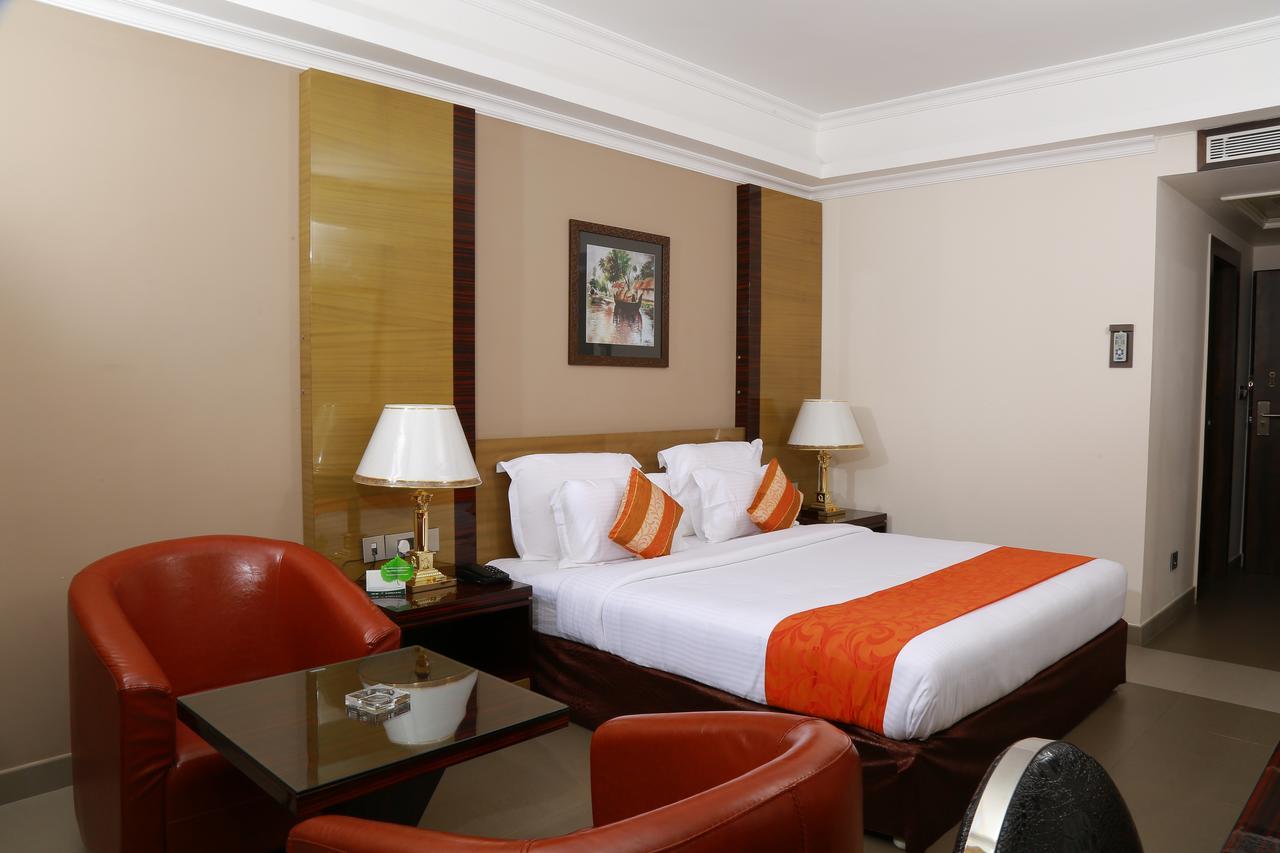 Hotel Bonanza Alappuzha Exterior photo
